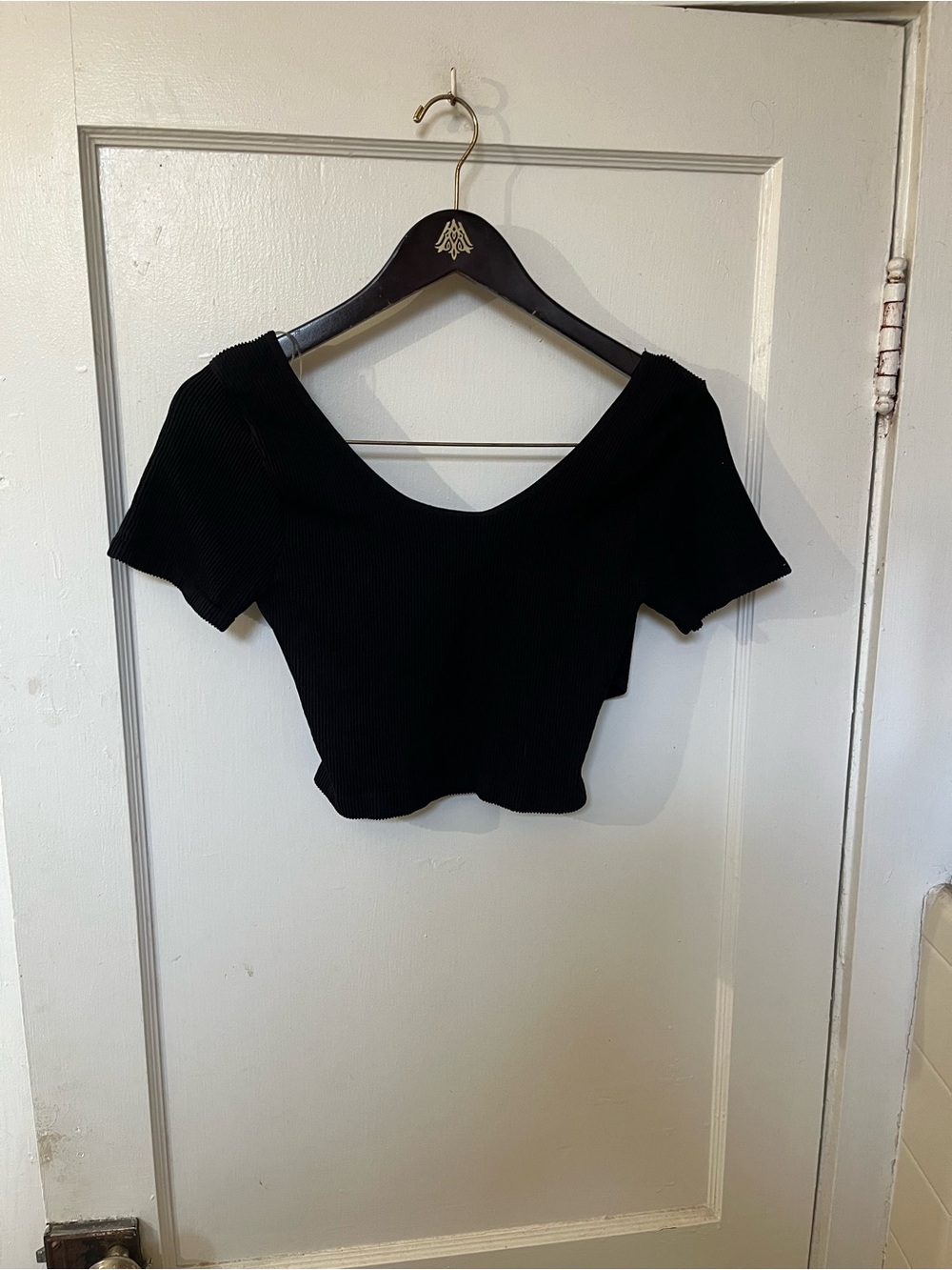 Papaya Black Ribbed Knit Deep V-Neck Crop Top M/L NWT